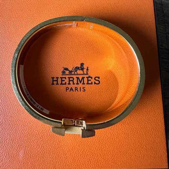 Authentic Hermes Clic Clac in White and Gold size Small - Picture 9 of 9